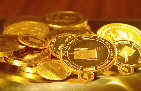 gia vang hom nay 223 nguoc chieu the gioi vang trong nuoc giam 250000 dongluong