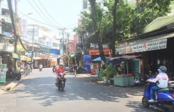 ten cuop giay chuyen bi co gai chu chu sap thit heo quat nga