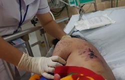 khong chiu kich duc cho khach thieu nu bi chu quan ca phe tra tan nhu thoi trung co