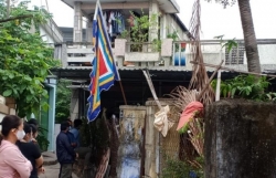 nu pho chu tich phuong tu vong trong tu the treo co tai nha rieng