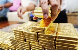 gia vang hom nay 154 tang them 700000 dong vang tien gan moc 49 trieu dongluong