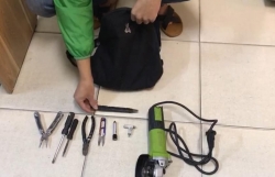 bat qua tang dao chich thue xe om di dot nhap hang loat nha dan luc nua dem