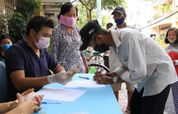 nguoi lao dong phai lam thu tuc gi de nhan tien ho tro do anh huong dich