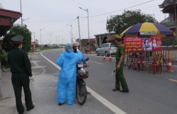 nhieu dia phuong dong loat thay doi quy dinh moi ve gian cach xa hoi