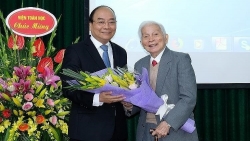 tieu su chan dung giao su hoang tuy