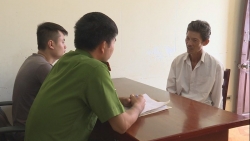 dam chet ban nhau roi don xe khach bo tron