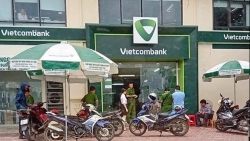 Truy tìm kẻ nổ súng, cướp ngân hàng Vietcombank ở Thanh Hoá