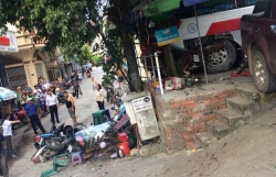 vu xe khach tong 5 nguoi thuong vong o cau bai chay xe mat phanh