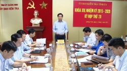 pho chu tich huyen van don bi xem xet ky luat