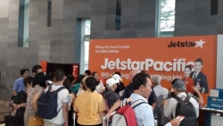 hang tram hanh khach jetstar pacific bi delay hon 10 tieng hang boi thuong 200000 dong