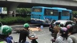 va vao xe buyt nguoi dan ong bi can qua nguoi tu vong