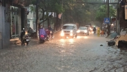 anh ha noi mua dong den kin troi pho phuong lai ngap trong nuoc