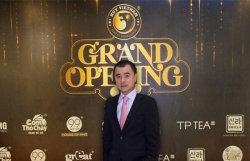 ong chu chuoi nha hang mon hue la ai