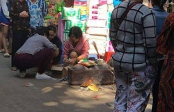 ha noi bang hoang phat hien thi the tre so sinh trong thung rac