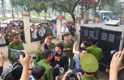 thieu tuong nguyen huu cau gioi tre than tuong kha banh la nhan thuc lech lac