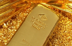 gia vang hom nay 1811 dung im cho tin hieu moi