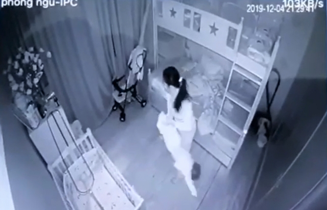 tam giu nu giup viec doc nguoc be gai nem xuong giuong o nghe an