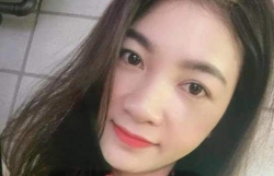 bat qua tang hot girl 9x vua dieu hanh vua ban dam cho khach nuoc ngoai