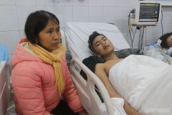 3 chiến sĩ PCCC ngất xỉu khi nhường mặt nạ dưỡng khí cho người dân trong đám cháy ở Thanh Hoá