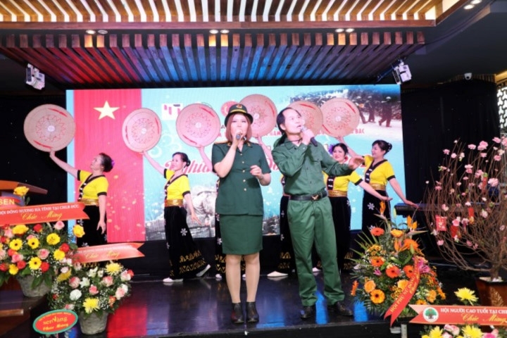 hoi tan trao tai duc huong ve nguon coi ho tro cho cac gia dinh thuong binh liet si tai viet nam