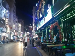 tphcm de xuat dong cua quan bar vu truong de phong dich covid 19