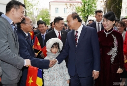 Xem xét phổ biến cẩm nang cho người Việt mới sang Romania