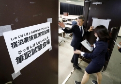 nguoi viet dan dau trong ky thi lay tu cach luu tru theo thi thuc moi tai nhat