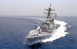 Mỹ điều hai tàu hải quân qua eo biển Đài Loan, thách thức Trung Quốc