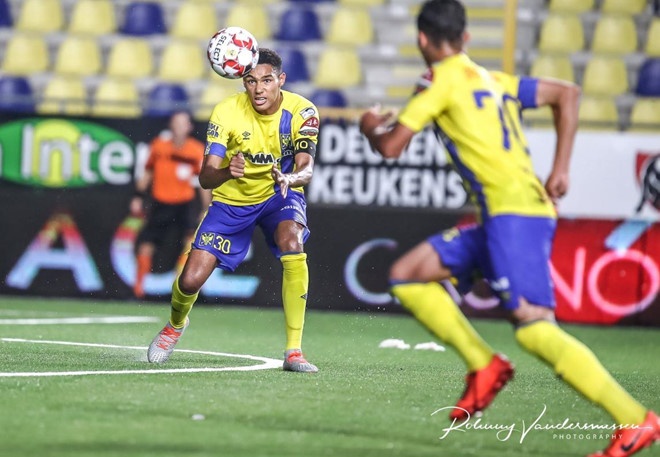 Công Phượng ra sân, CLB Bỉ vẫn thua sốc 0-6