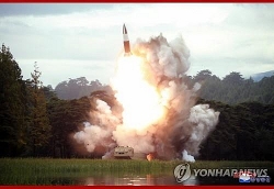 Triều Tiên bắn tiếp hai tên lửa, căng thẳng leo thang