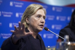 ba clinton khong con nga can thiep tong thong trump se that cu nam 2020