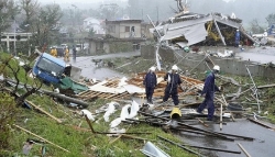 Những hình ảnh khủng khiếp khi siêu bão Hagibis "xé toạc" Nhật Bản