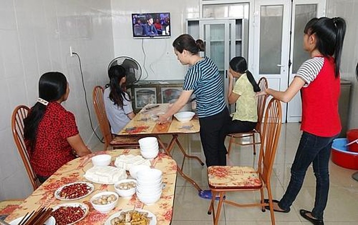 Hỗ trợ nạn nhân nạn mua bán người trở về tái hòa nhập cộng đồng