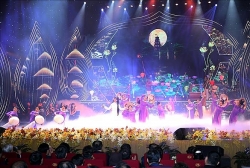 hon 1000 kieu bao tham du xuan que huong 2020