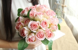 tang hoa gi cho me va vo trong ngay quoc te phu nu 83