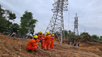 dien bien 93 ho dan duoc su dung dien luoi quoc gia