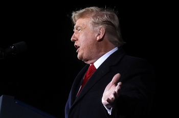ong trump phu nhan ban tin cua new york times ve quyen han cua pho tuong mike pence
