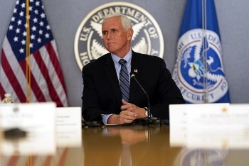 ong mike pence da goi dien cho nguoi ke nhiem kamala harris de gui loi chuc mung