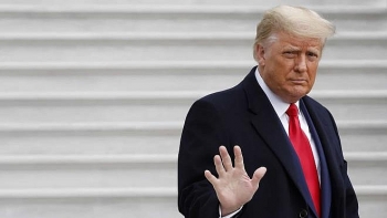 tong thong trump len ke hoach to chuc mot buoi le roi nhiem xa xi tai can cu quan su