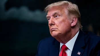 ong trump chu dong rut khoi nghiep doan bieu dien sau khi bi xem xet cham dut tu cach thanh vien