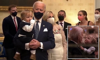 Ông Biden mang món đồ nội thất đặc biệt từ tư gia đến Nhà Trắng để lắp đặt cho cháu trai
