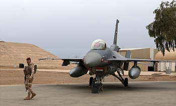 4 qua rocket na lien tiep xuong can cu iraq co luc luong my trong dem