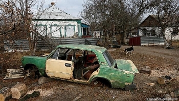 ukraine doa ap dung cac bien phap triet de o donbass muc dich dua nga vao khuon kho