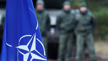 donbass nong nhu chao lua dac nhiem quan doi anh da xuat hien