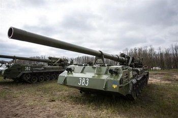 ukraine tung phao tu hanh manh nhat toi khu vuc gioi tuyen donbass