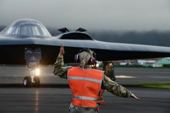 Máy bay ném bom chiến lược Mỹ huấn luyện gần Iceland