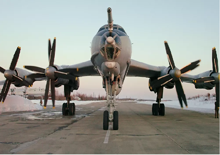 Mỹ phát hiện 2 máy bay Tu-142 của Nga trong vùng nhận dạng phòng không Alaska
