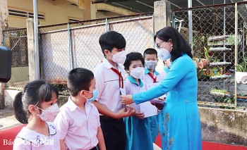 dong nai tang cuong tinh doan ket huu nghi voi nhan dan cac nuoc qua giao luu van hoa