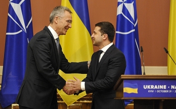 ukraine tu nhan minh la tien don phia dong hung manh cua nato