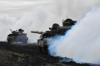 ukraine nghi ngo nga tru vu khi hat nhan o crimea